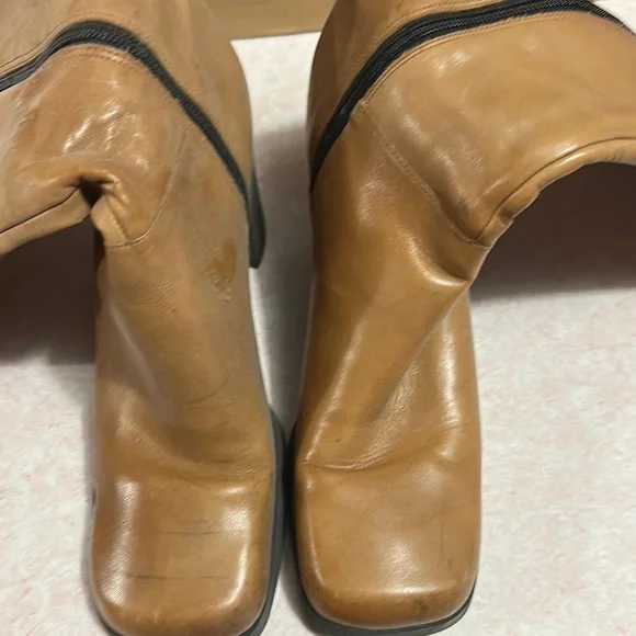 Tan Leather Women's Boots - Picture 1 of 4
